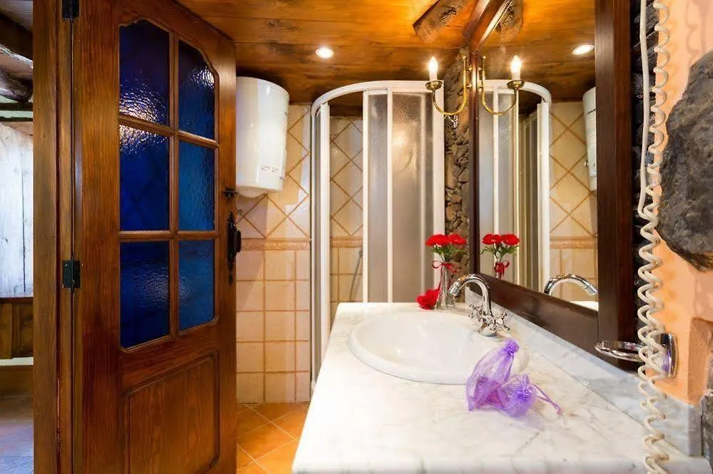 Hotel Rural Coliving Los Realejos Санта-Крус-де-Тенерифе 0*,